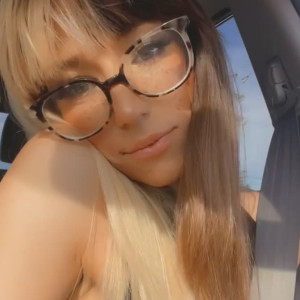 Video by littleelladevil published on April 9,2023 23:25:00 - BestThots