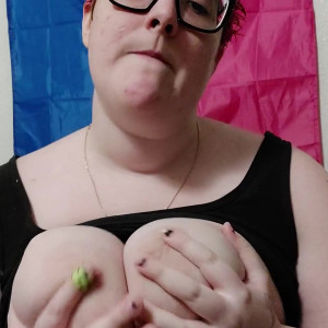 Video by kinky907 published on March 14,2023 20:23:00 - BestThots