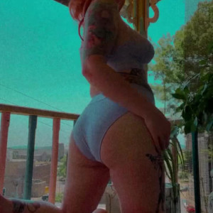 Video by rosamagnoliaxo published on October 16,2023 03:05:21 - BestThots