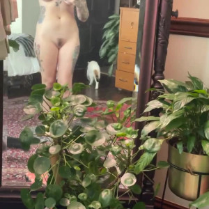 Video by rosamagnoliaxo published on October 16,2023 03:08:30 - BestThots