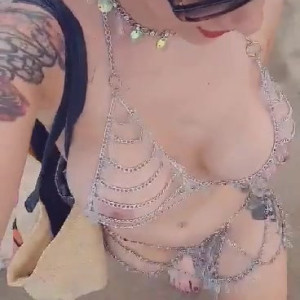 Video by ruby_onyx published on March 30,2023 02:15:00 - BestThots