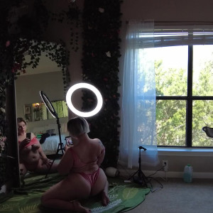 Video by qtsnack published on April 24,2023 07:13:00 - BestThots