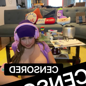 Video by laurenjasmine published on April 3,2023 00:07:00 - BestThots