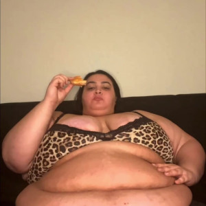 Video by thebigassssbbw1 published on October 16,2023 05:39:43 - BestThots