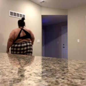 Video by thebigassssbbw1 published on October 16,2023 05:38:26 - BestThots