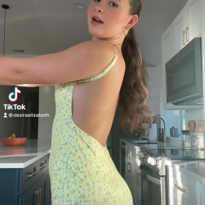 desirae.elizabeth #3706501