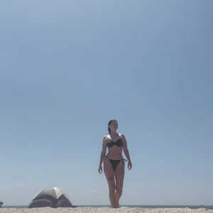 Video by mollysbloomers88 published on April 25,2023 04:58:00 - BestThots