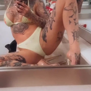 Video by parisvipervip published on October 16,2023 06:41:20 - BestThots