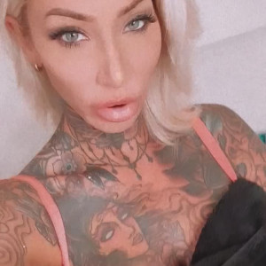 Video by parisvipervip published on April 4,2023 16:41:00 - BestThots