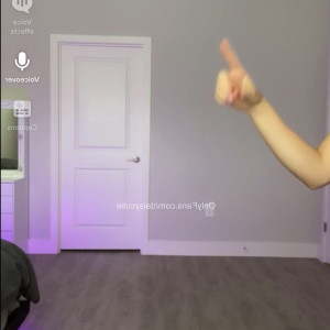 Video by daisyymaexo published on April 10,2023 02:31:00 - BestThots