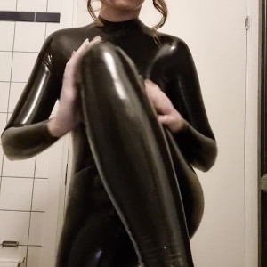 Video by neku.on.a.leash published on July 15,2023 18:22:00 - BestThots
