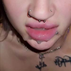Video by emobarbie95 published on June 4,2023 16:56:00 - BestThots