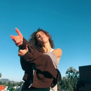 sydneyvmayy #5762054