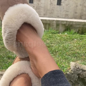 Video by jessyfeetparis75 published on June 1,2023 14:53:00 - BestThots