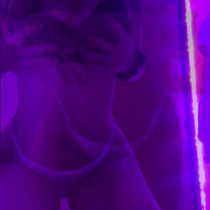 mooniqueexxx #3949113