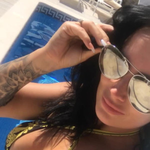 kellismithmodel #3885962