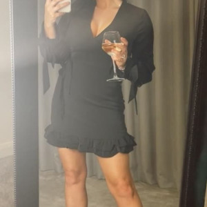 Video by kellismithmodel published on April 19,2023 08:49:00 - BestThots