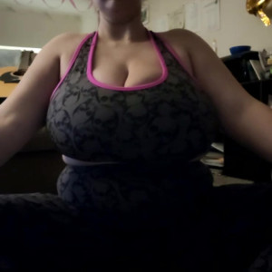 Video by astrid_rose22 published on May 23,2023 05:14:00 - BestThots