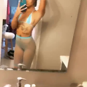 Video by miamolotovxxx published on March 2,2023 23:22:00 - BestThots