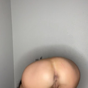 Video by miamolotovxxx published on April 16,2023 00:51:00 - BestThots
