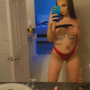 Video by miamolotovxxx published on July 4,2023 14:57:00 - BestThots