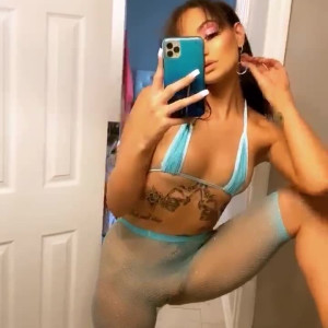 Video by miamolotovxxx published on June 24,2023 14:10:00 - BestThots