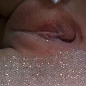 Video by miamolotovxxx published on April 23,2023 02:58:00 - BestThots