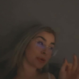 Video by therealjenbretty published on October 16,2023 10:45:34 - BestThots