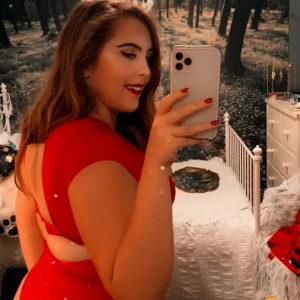 Video by missvenusvalentine published on March 6,2023 11:50:00 - BestThots