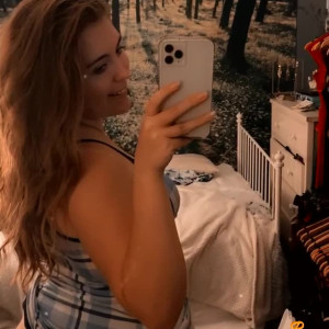Video by missvenusvalentine published on May 27,2023 02:18:00 - BestThots