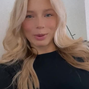 sophmoreschoolgirl #5527582