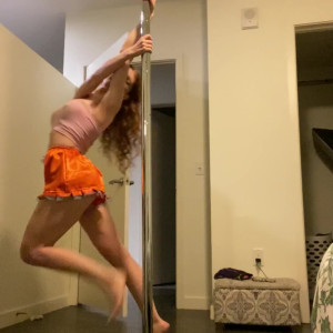 Video by sexyredinbed published on June 12,2023 18:01:00 - BestThots