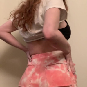 Video by sexyredinbed published on June 17,2023 14:22:00 - BestThots
