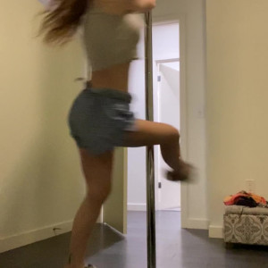 Video by sexyredinbed published on March 27,2023 06:41:00 - BestThots