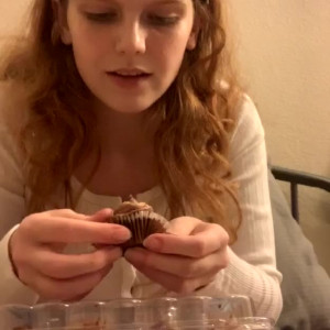 Video by sexyredinbed published on March 22,2023 11:12:00 - BestThots