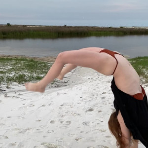 Video by sexyredinbed published on March 12,2023 05:58:00 - BestThots