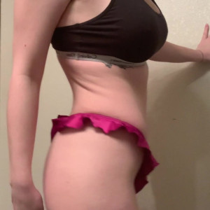 Video by sexyredinbed published on June 20,2023 19:21:00 - BestThots