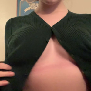 Video by sexyredinbed published on July 8,2023 20:50:00 - BestThots
