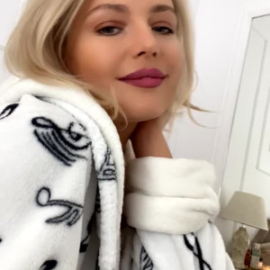 Video by penelopeblue69 published on May 17,2023 11:36:00 - BestThots