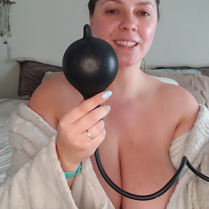 Video by sassysiren28 published on March 16,2023 19:52:00 - BestThots