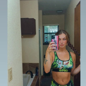Video by queen_soft400 published on July 5,2023 09:32:00 - BestThots