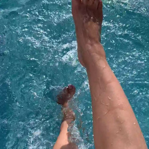kim_kisses_foot_goddess #4894695