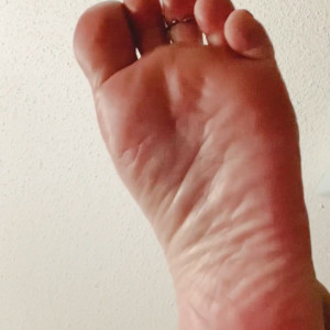 kim_kisses_foot_goddess #5185903