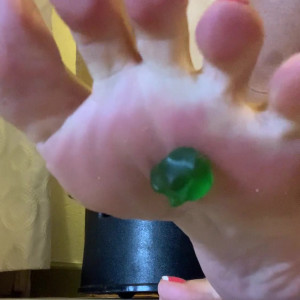 kim_kisses_foot_goddess #5222253