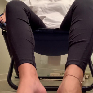 kim_kisses_foot_goddess #5694804