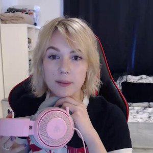 Video by rosemoontv published on March 7,2023 17:20:00 - BestThots