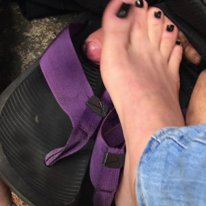 Video by amorafeet.ofc published on April 20,2023 09:08:00 - BestThots