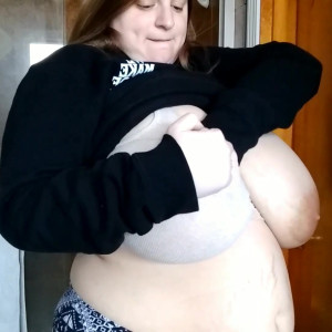 Video by sarahrae published on May 13,2023 23:43:00 - BestThots