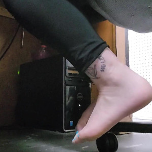 Video by katicatsfeet published on April 11,2023 06:02:00 - BestThots