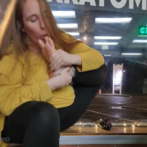 Video by katicatsfeet published on May 16,2023 14:14:00 - BestThots